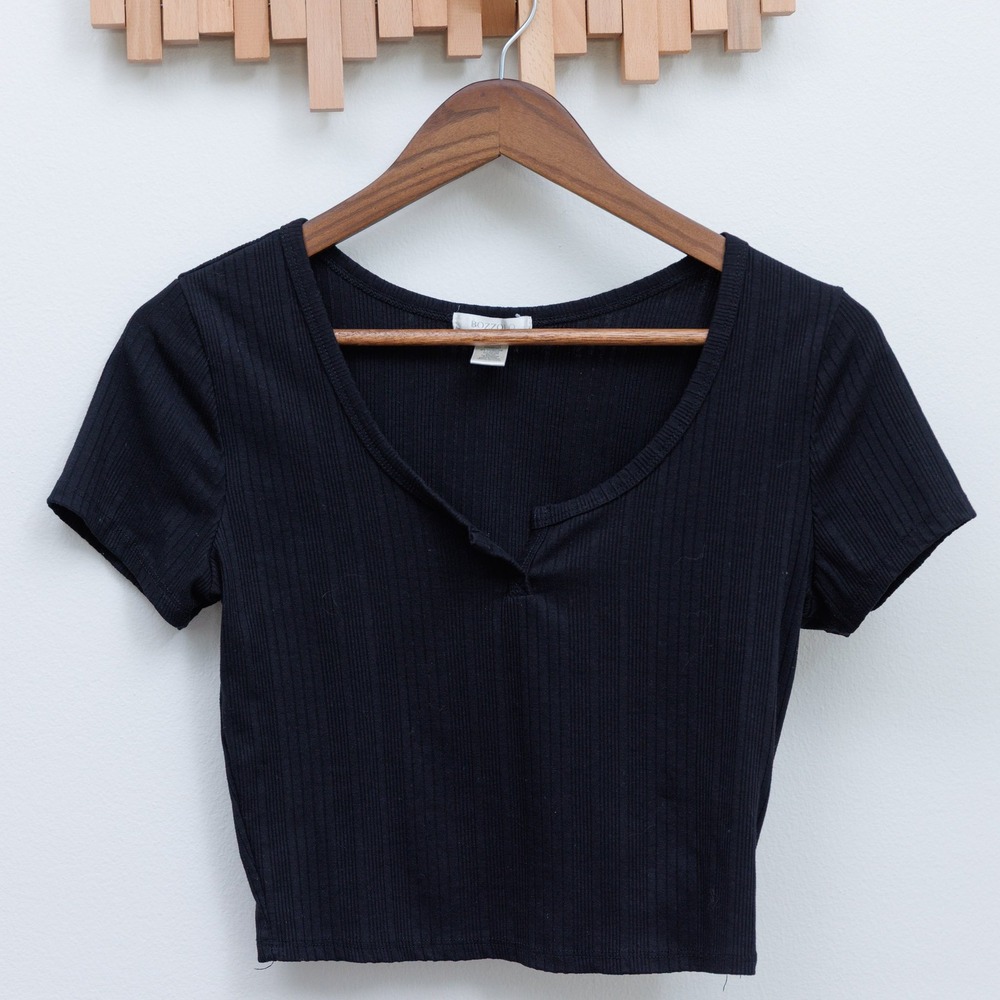 Bozzolo Women Black Ribbed V-Neck Notch Short Sleeve Crop Top HT12317M Medium